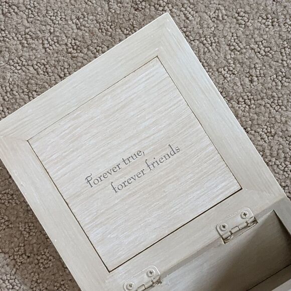 Willow Tree 2005 friendship trinket box - Picture 6 of 9